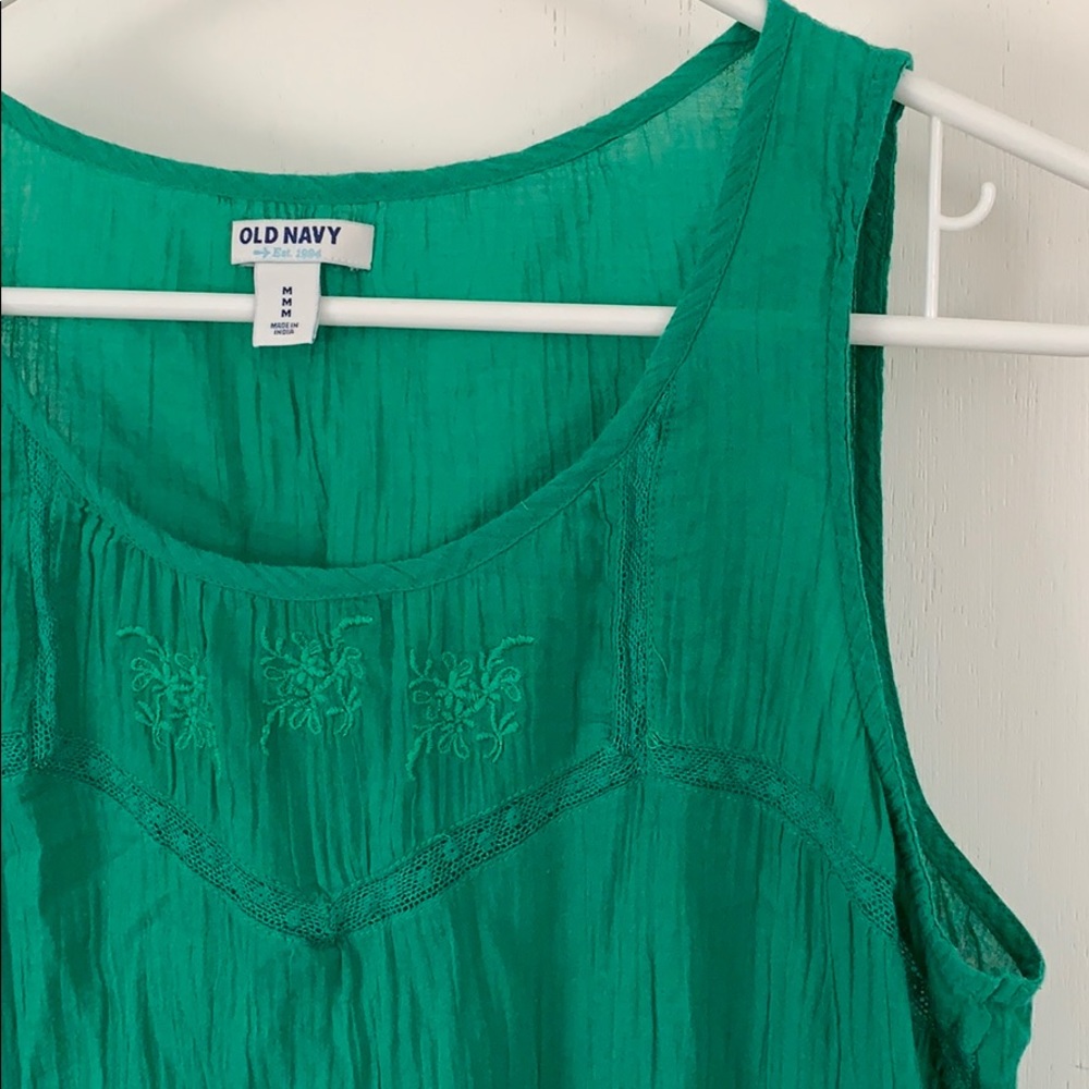 Old Navy sleeveless top